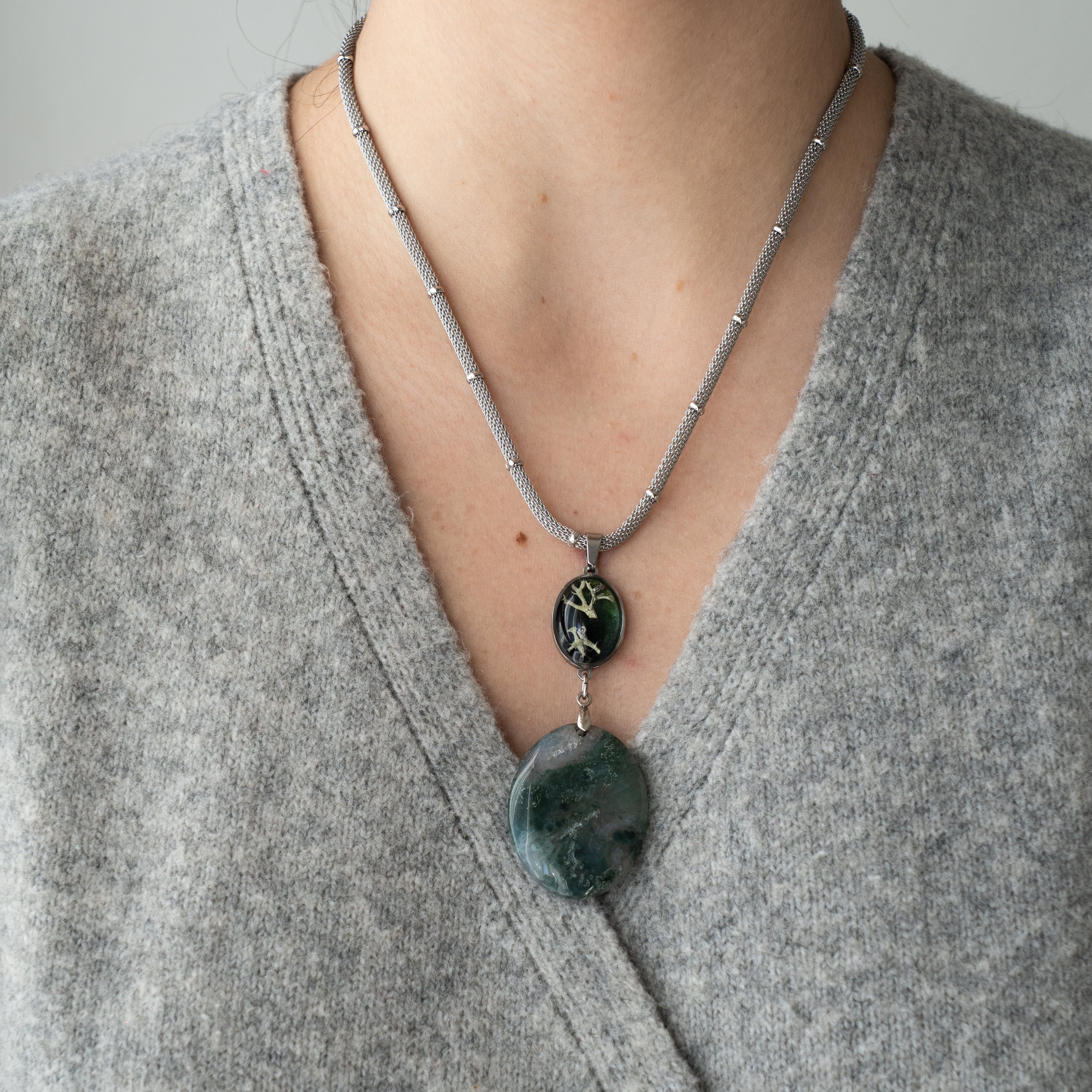 INDIRA NECKLACES WITH MISTY AGATE