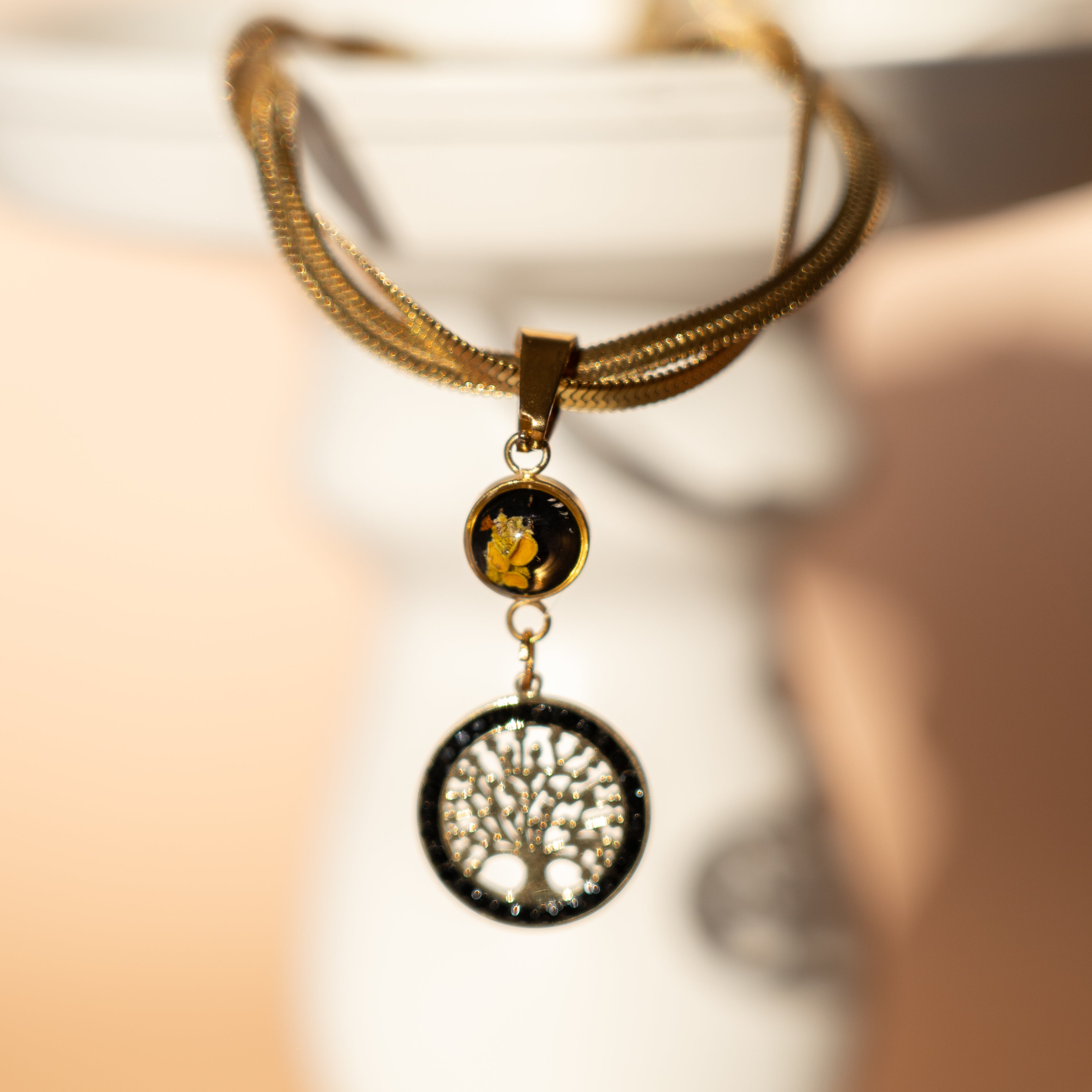 GOLDEN ECATE NECKLACES