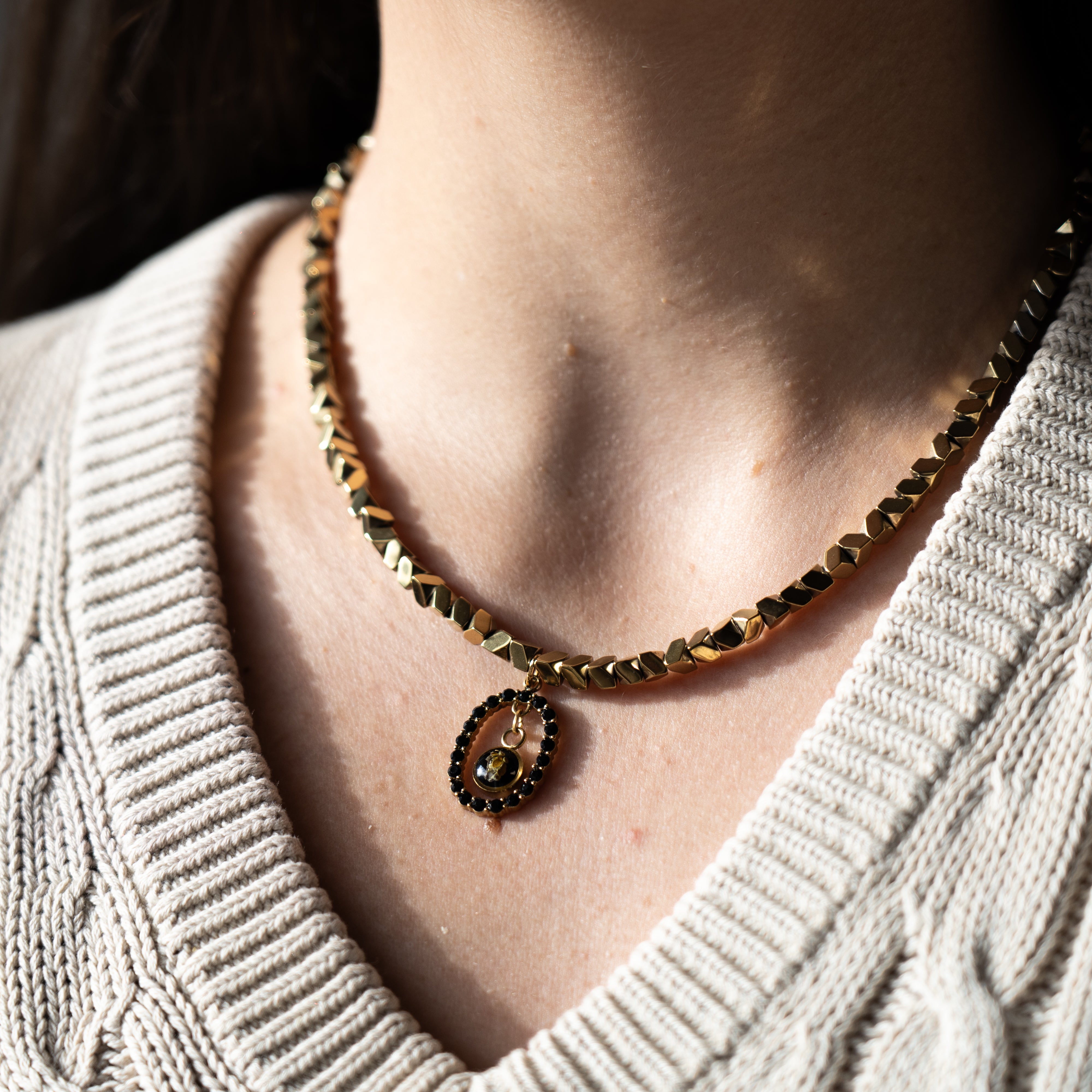 GOLDEN NEMESI NECKLACES