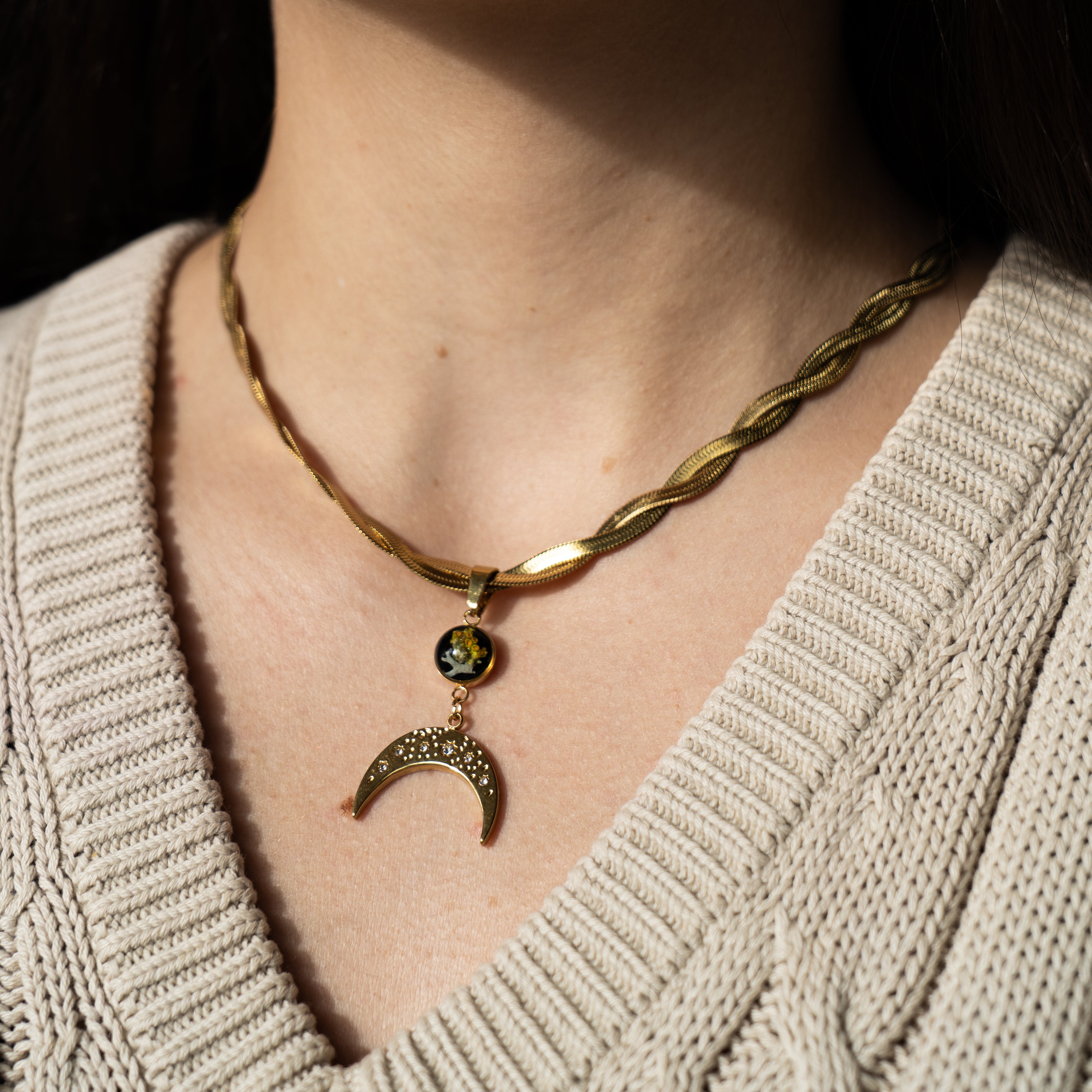 GOLDEN ECATE NECKLACES