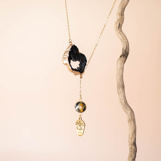 APHRODITE NECKLACE