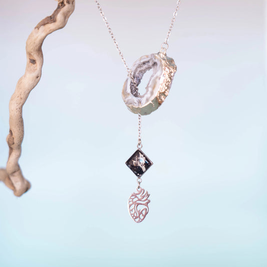 TICHE NECKLACE