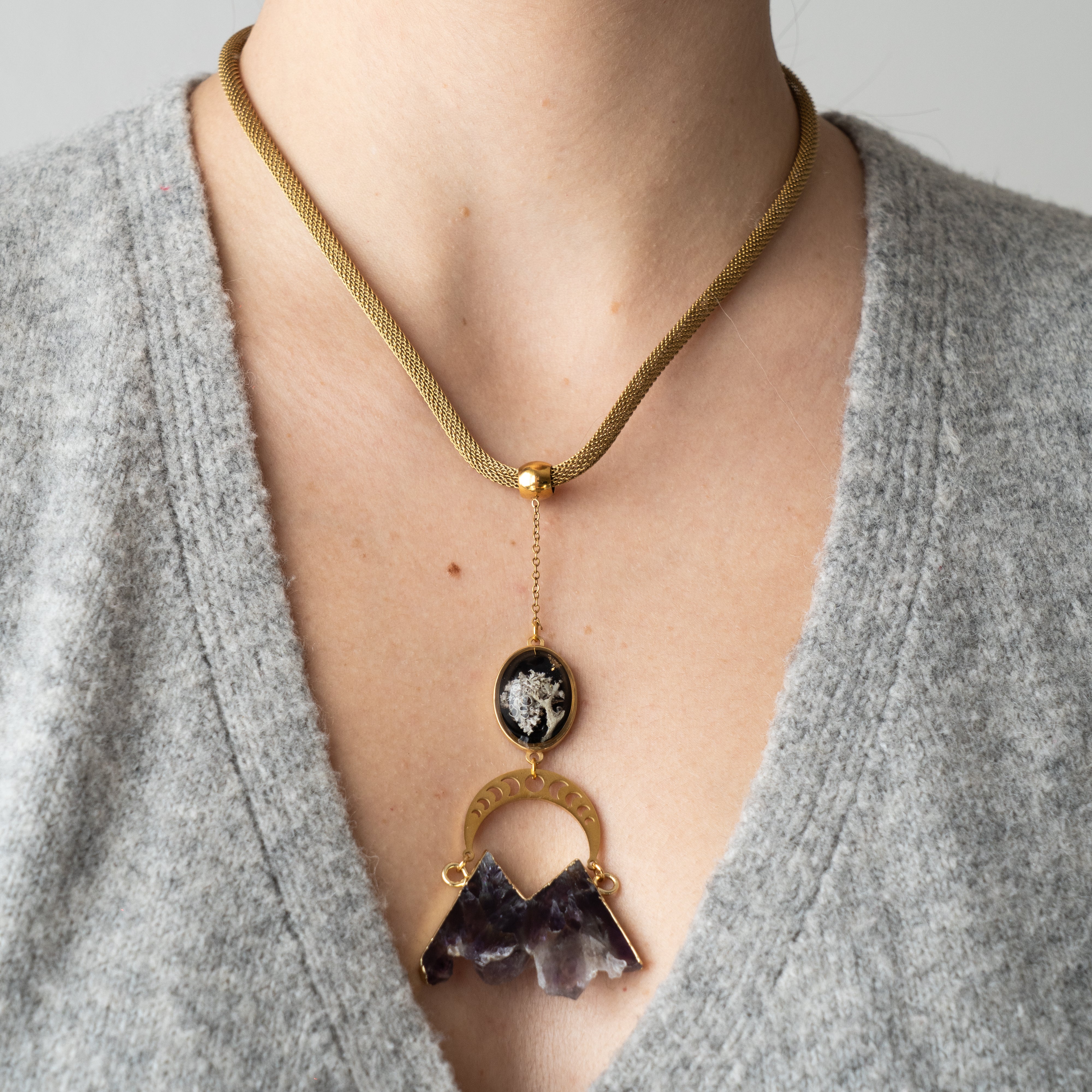 INDIRA-HALSKETTEN MIT AMETHYST