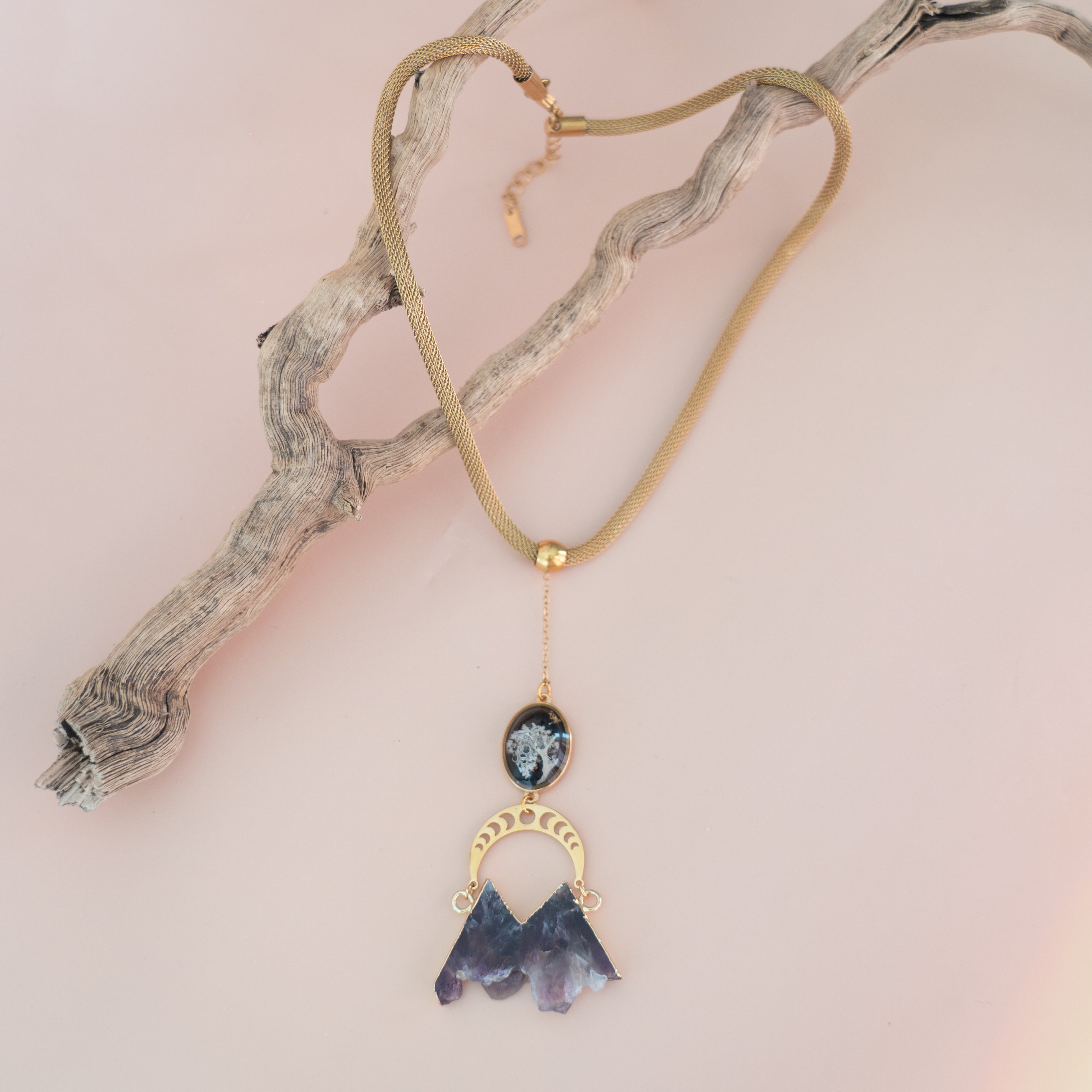 INDIRA-HALSKETTEN MIT AMETHYST